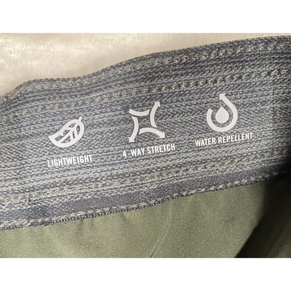 Kenneth Cole Men's Sz M Active Tech Shorts Camo Lightweight Water Repellant NWT - Picture 5 of 10